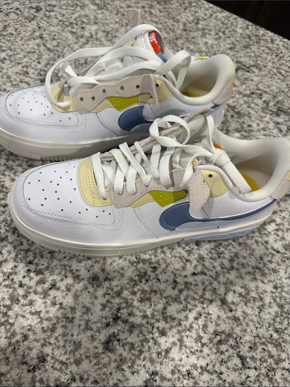 Nike Wmns Air Force 1 Fontanka 'Set To Rise'